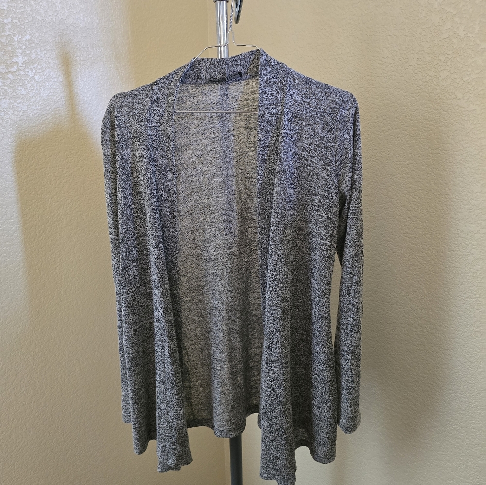 JM Fleurette Gray Long Sleeve Cardigan